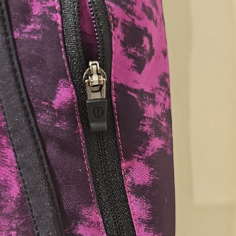 Lululemon Tracker Short III in the Breezie Regal Plum Black print; EUC; Size 12 - Picture 7 of 11